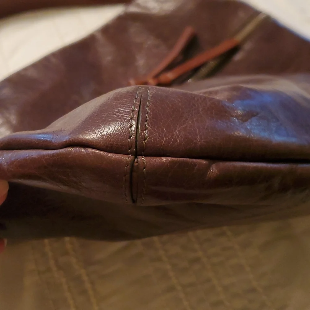 Nino Bossi Genuine Leather Brown Shoulder Bag Multi-Pocket Organizer EUC